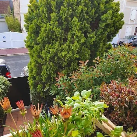 Bon Accueil ドーヴィル